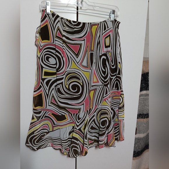 3 Spring Skirts - Picture 2 of 12